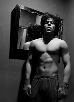 Prince of Calcutta - Acompañantes masculino in Kolkata Photo 6 of 14