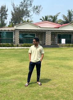 Prince Raj Murmu - Male escort in Kolkata Photo 3 of 5