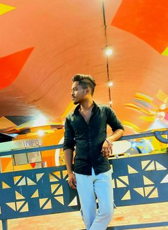 Prince Raj Murmu - Male escort in Kolkata Photo 4 of 5
