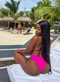 Princess Becky - puta in Accra Photo 1 of 1