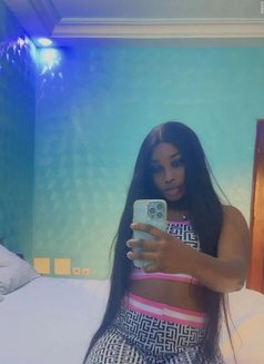 Princess - puta in Lomé Photo 2 of 2