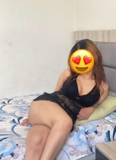 Princess - masseuse in Cairo Photo 2 of 2