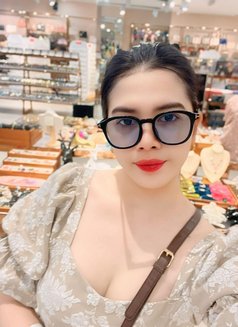 Princess - Transsexual escort in Manila Photo 3 of 9