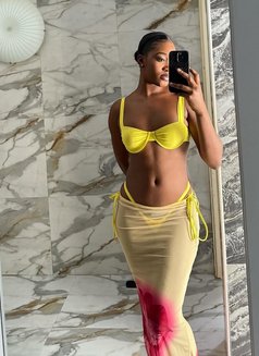 Princess - puta in Dubai Photo 5 of 7