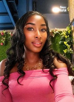 Princess hot African girl - escort in Bangkok Photo 3 of 6