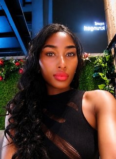 Princess hot African girl - escort in Bangkok Photo 3 of 4
