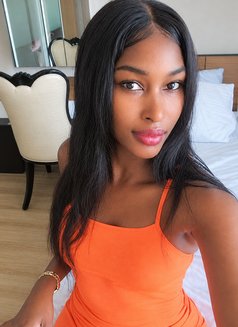 Princess hot African girl - escort in Bangkok Photo 5 of 5