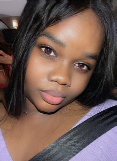 Princess - escort in Guangzhou Photo 4 of 9