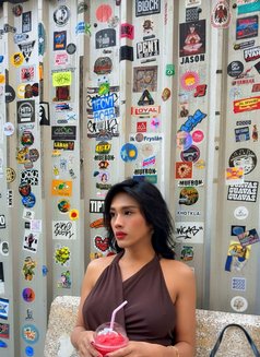 Princess of Sex & HugeCock - Transsexual escort in Bangkok Photo 4 of 15