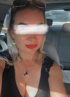 Princess - escort in Brussels Photo 5 of 6