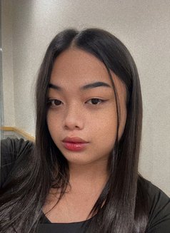 Princess Thalia - escort in Manila Photo 4 of 5