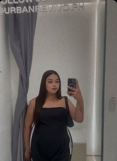 Princess Thalia - puta in Manila Photo 5 of 5