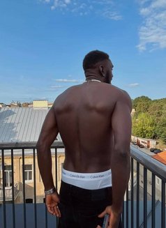 Princewill - Acompañantes masculino in Abuja Photo 3 of 7