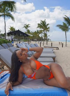 Priscila - escort in Bali Photo 3 of 8