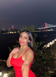 Priscilla - escort in İstanbul Photo 3 of 9