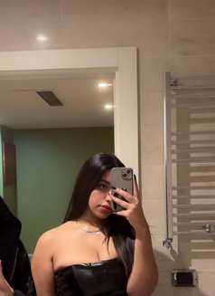 Priscilla - escort in İstanbul Photo 6 of 9