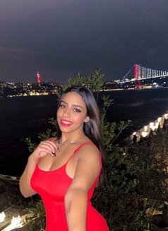 Priscilla - escort in İstanbul Photo 1 of 12