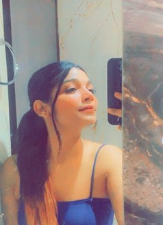 PRISHA ARORA INDEPENDENT ESCORT - escort in New Delhi Photo 1 of 3