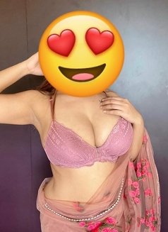 Prisha🦋 independent Cam Queen - puta in New Delhi Photo 5 of 5