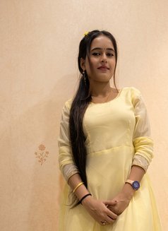 Prisha Independent Real Meet & Cam - puta in Hyderabad Photo 1 of 3