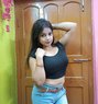 Prisha Terii - puta in Kochi Photo 1 of 3