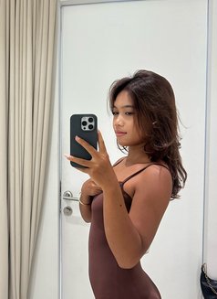 Prisilla - escort in Bali Photo 9 of 11