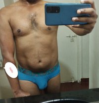 Prit Hardy 7 - Male companion in Mumbai