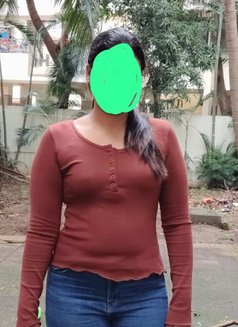 Priti Fusion of Sensuality Ons Gfe - puta in Pune Photo 7 of 8