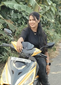 Priti - companion in Bangalore Photo 5 of 9