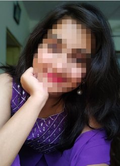 Priti - puta in Hyderabad Photo 2 of 7