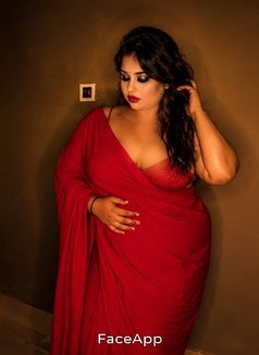 Priti - escort in Kolkata Photo 4 of 8