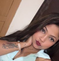 Priti - puta in Mumbai