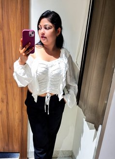 Priti - escort in Mumbai Photo 5 of 9