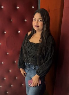 Priti - escort in Mumbai Photo 7 of 9