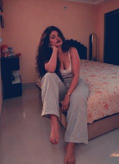 Priti - puta in Pune Photo 2 of 5