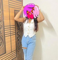 Priti Real Meet Cam Session - puta in Candolim, Goa