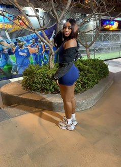 Pritty, Hot African Girl Dripping Pussy - puta in Kolkata Photo 1 of 2