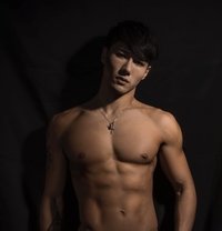 Private Local Male Masseur - Male companion in Hong Kong
