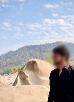 Private Massage Service - Acompañantes masculino in Chennai Photo 1 of 2