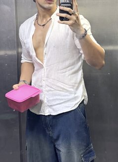 Private Romance & Full Satisfaction - Male escort in Kolkata Photo 3 of 7