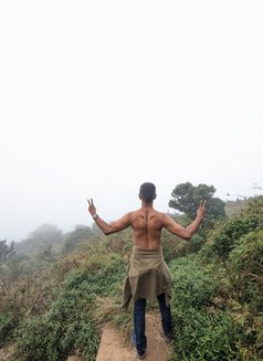 Private Service for Couples & Girls - Male escort in Dubai Photo 4 of 7