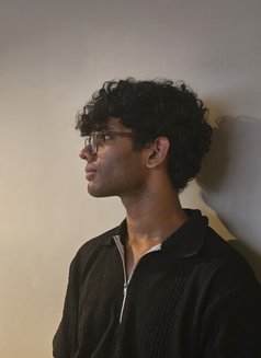 Prix - Male escort in Bhopal Photo 4 of 5