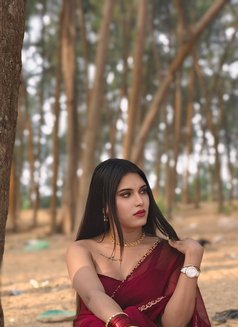 Priya 143 - Acompañantes transexual in Hyderabad Photo 3 of 3