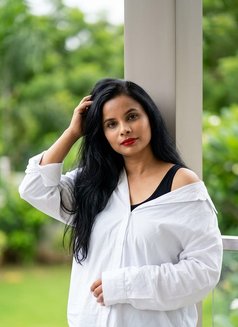 Priya 93583 Independent 76867 - escort in Jaipur Photo 2 of 4
