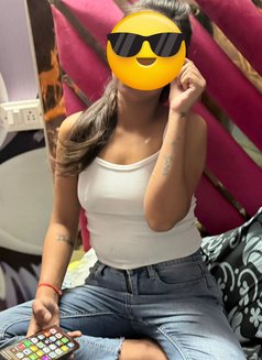 Priya 98733 Vip 84431 Esscort Service - escort in Chandigarh Photo 3 of 3