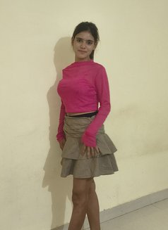 Priya - puta in Gurgaon Photo 1 of 1