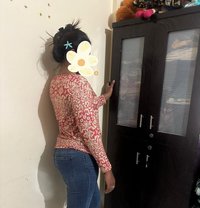 Priya an Independent - puta in Pune