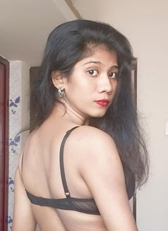 Priya Available for Cam Sex - puta in New Delhi Photo 7 of 9