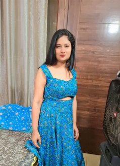 Priya - adult performer in Bangalore Photo 2 of 2