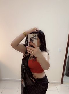 Priya Burdubai - escort in Dubai Photo 14 of 15